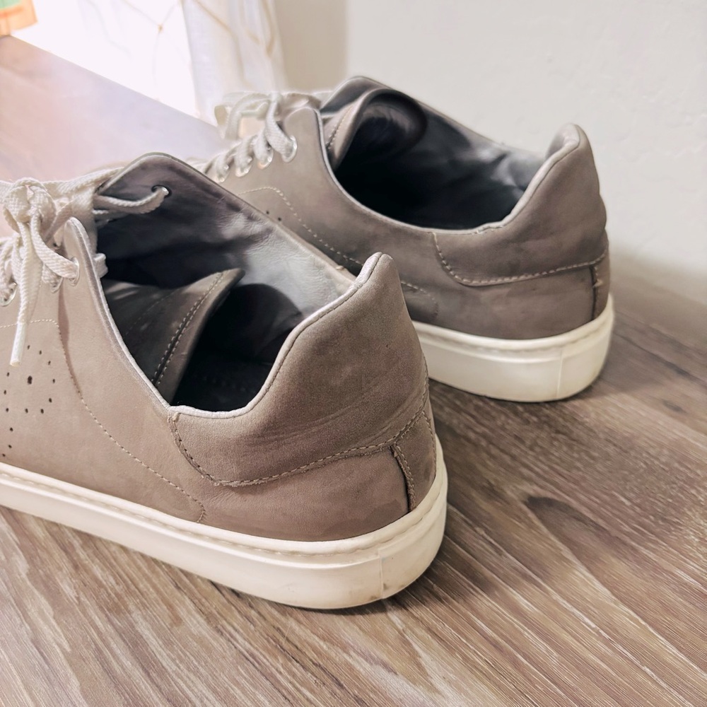 Bugatchi Solid Nubuck Leather Sneaker Size 10.5 - image 2